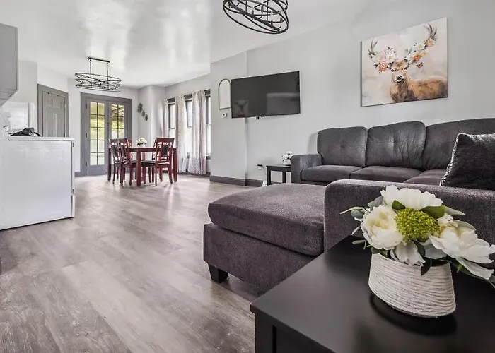 Spacious 5Br 2Bath Near The Falls & Casino