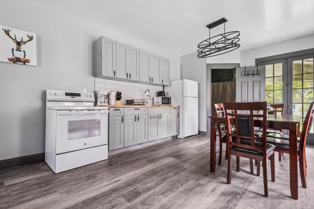 Spacious 5br 2bath Near The Falls & Casino Holiday home *