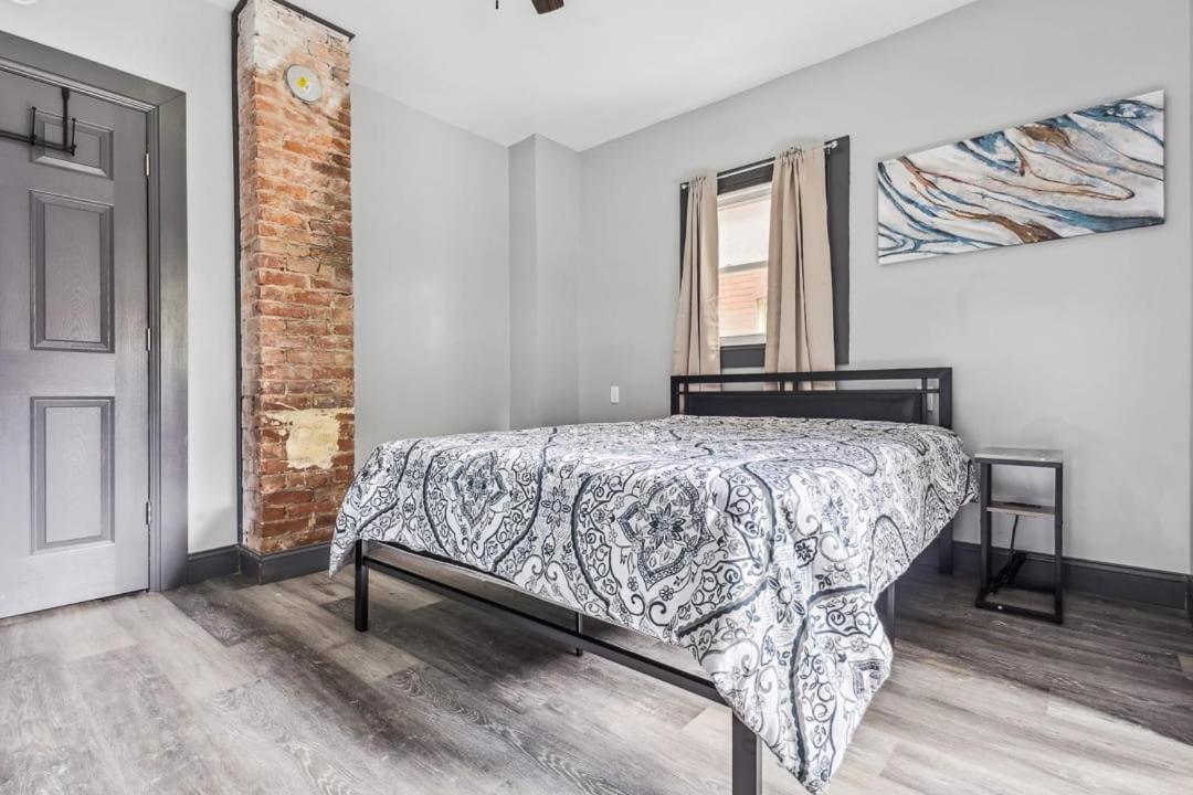 Spacious 5br 2bath Near The Falls & Casino *